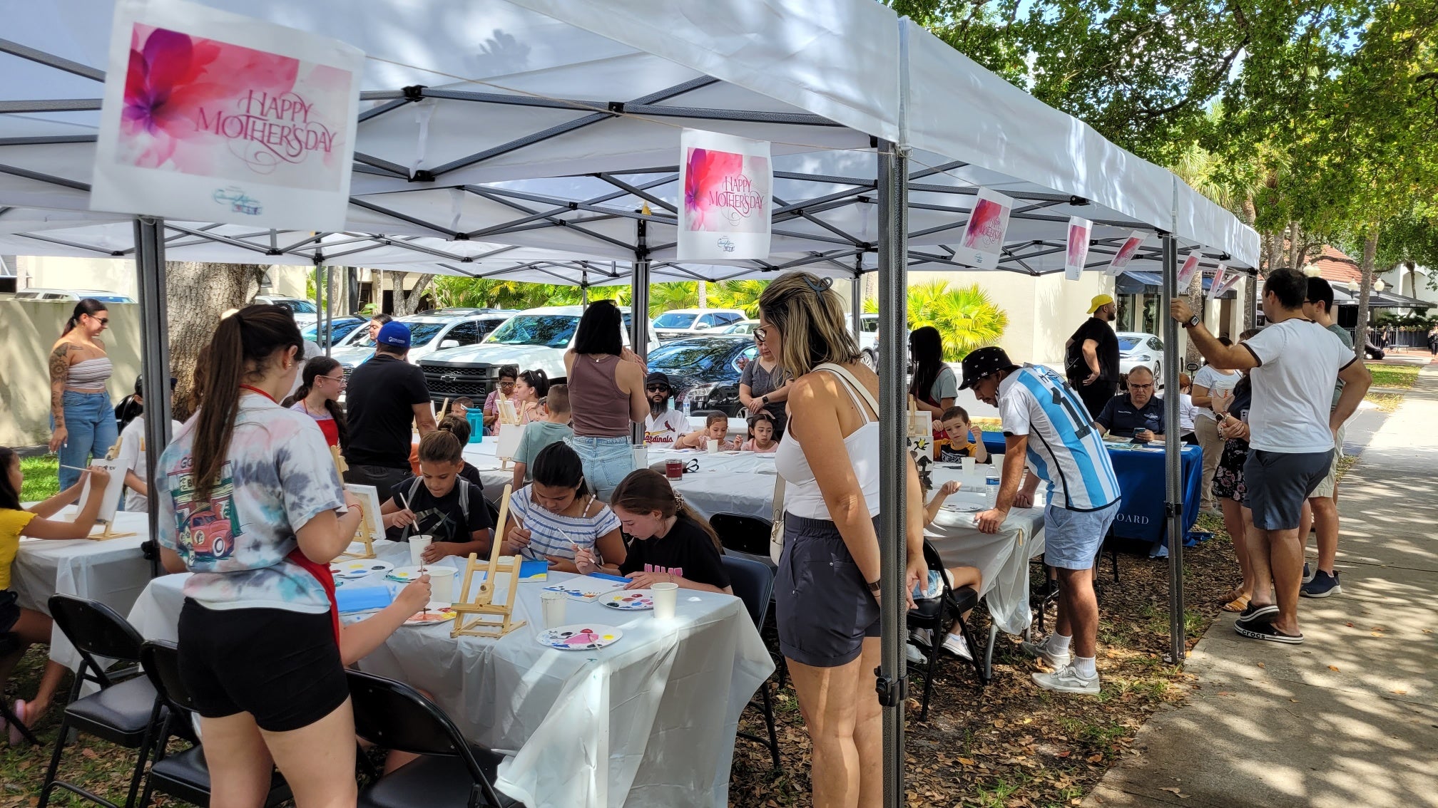 Paint a Picture for Mom: Mother’s Day Event